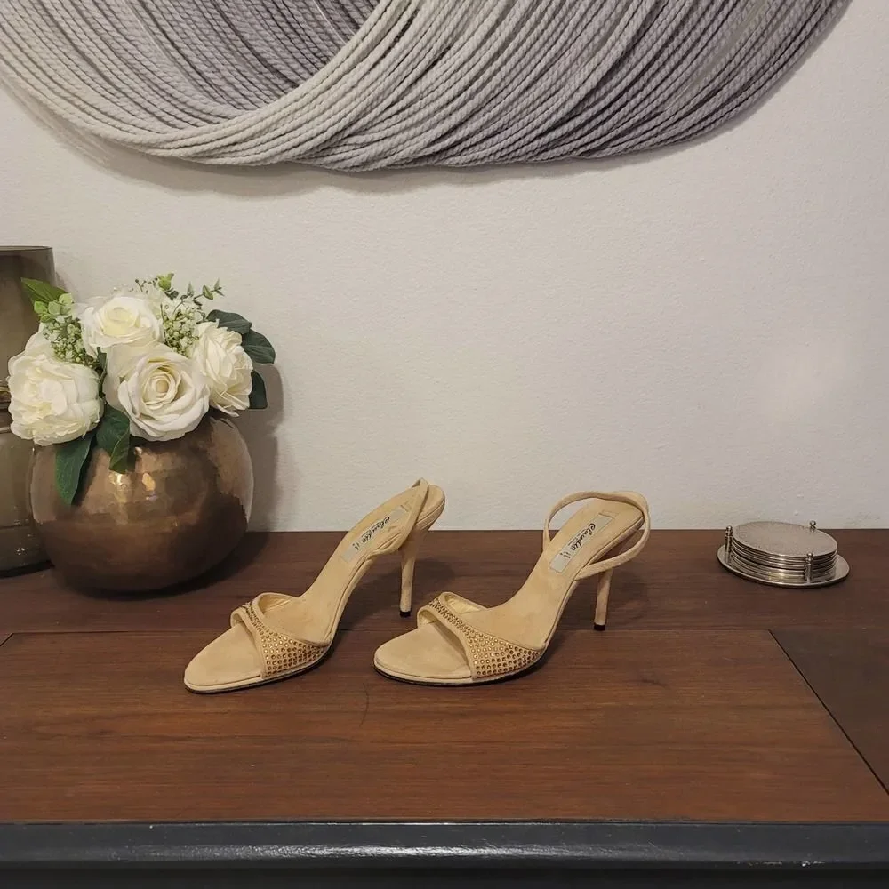 Claudio Milano Rhinestone Pumps Sz 39